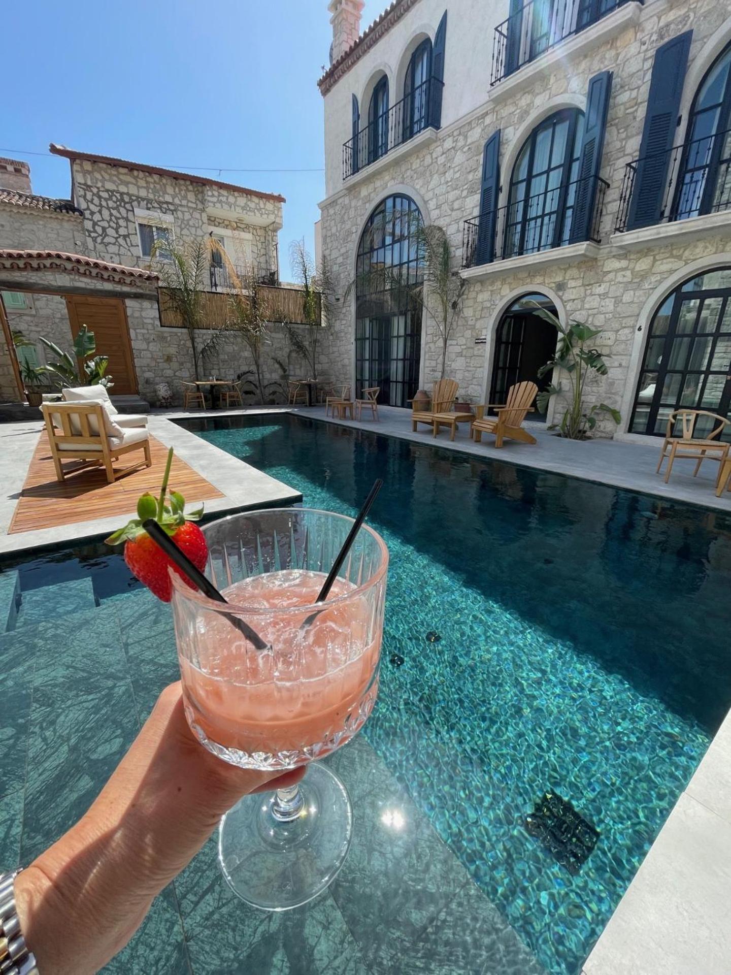 Rhea Alacati Boutique Hotel Exteriör bild